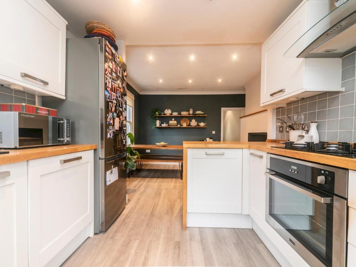 Vakantiehuis Stylish Victorian Home- 1 Bedroom 15 Mins Londen